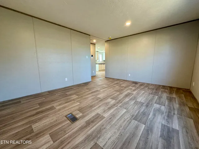 $235,000 | 478 Skyline Drive, Harriman, TN 37748