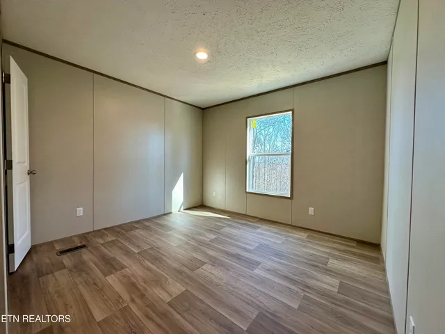 $235,000 | 478 Skyline Drive, Harriman, TN 37748