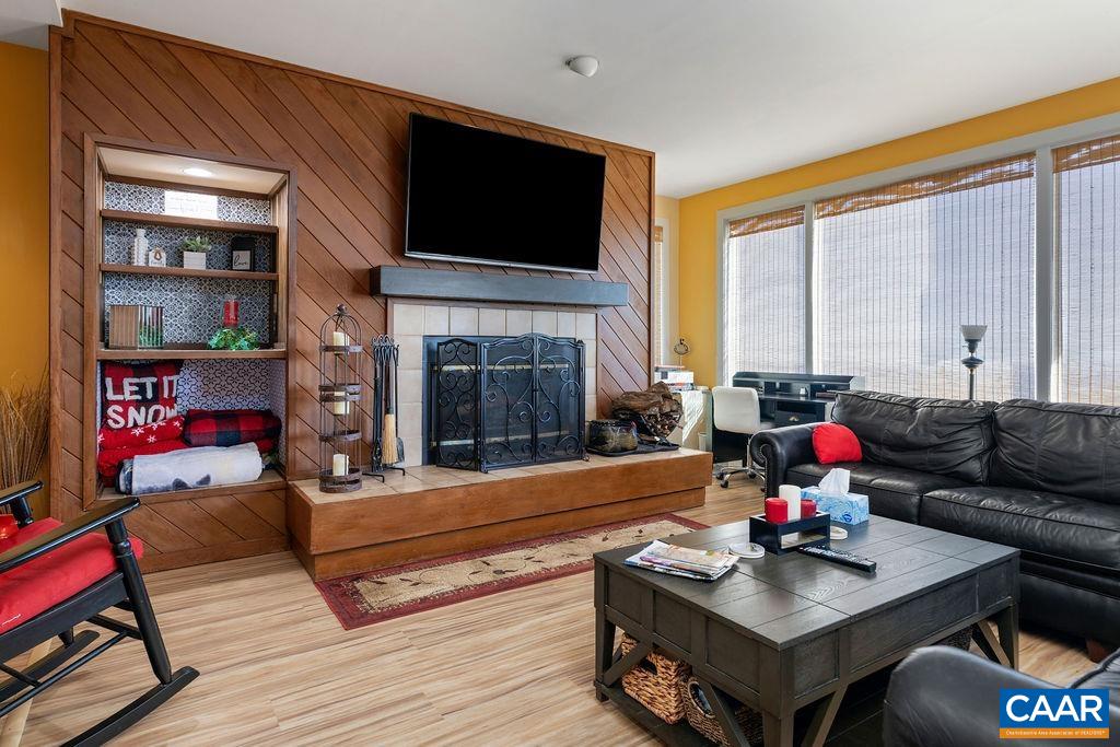 1707 High Ridge Wintergreen, VA 22967 - Photo 5 of 27 a living room with furniture fireplace and flat screen tv