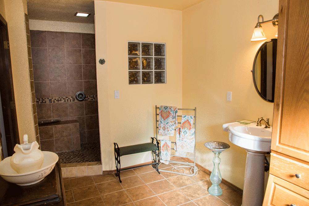 8056 Gold Run Road Redding, CA 96001 - Photo 20 of 42 Master bath