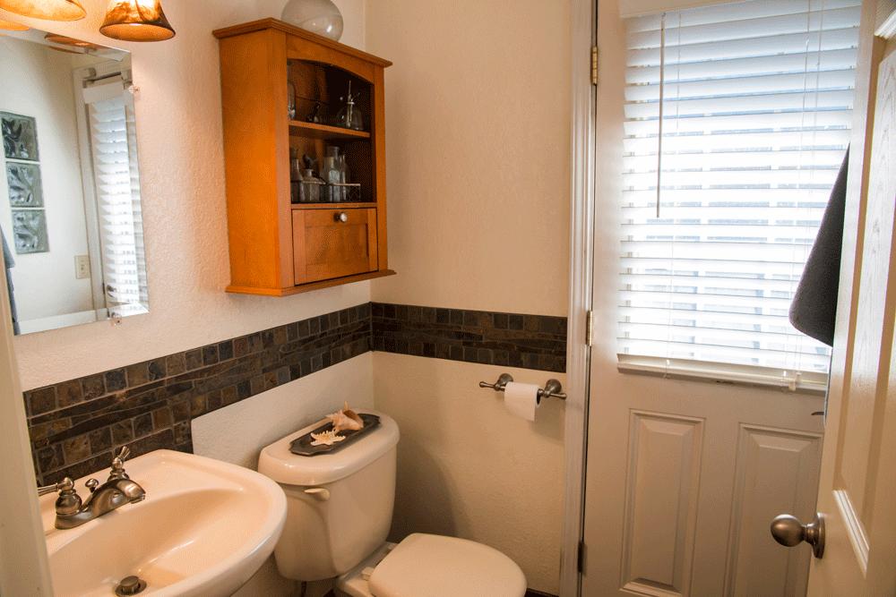 8056 Gold Run Road Redding, CA 96001 - Photo 24 of 42 Bathroom 3