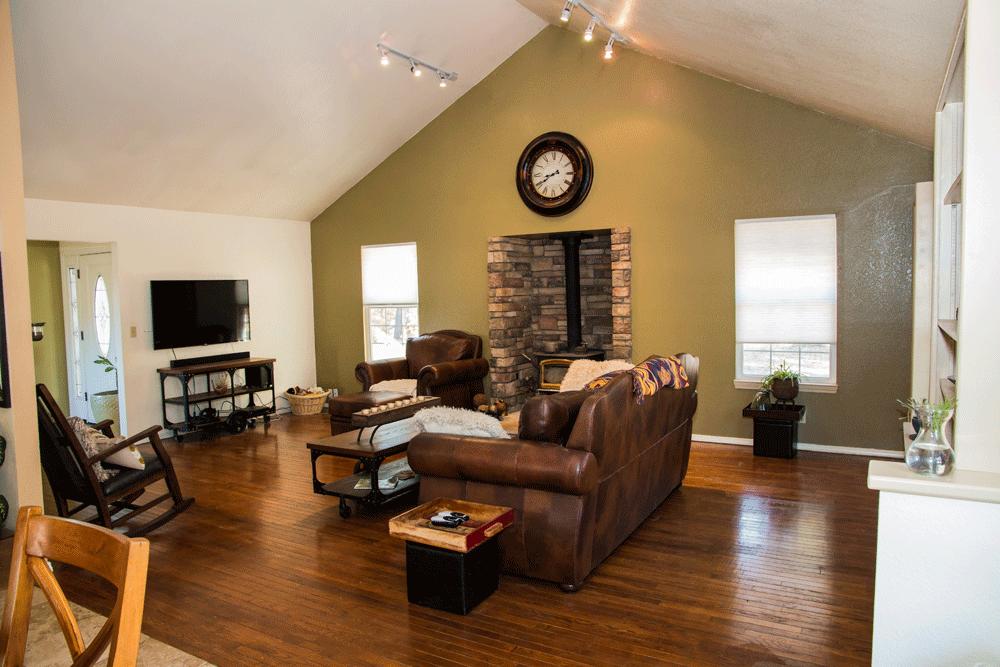 8056 Gold Run Road Redding, CA 96001 - Photo 6 of 42 Living area