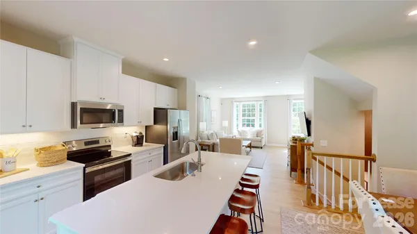 $2,500 | 4129 Edenborn Lane, Charlotte, NC 28208