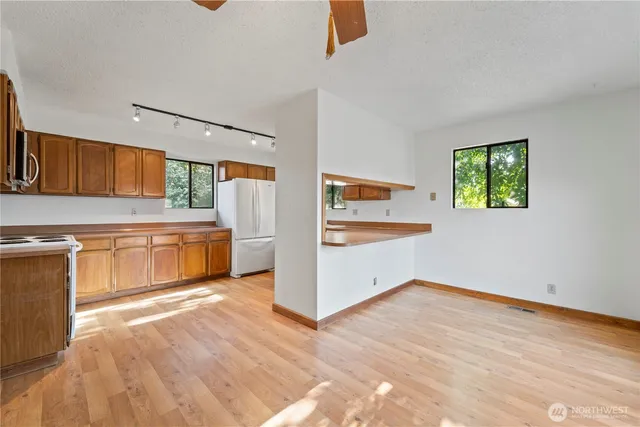 $329,900 | 220 South Roosevelt Street, Walla Walla, WA 99362