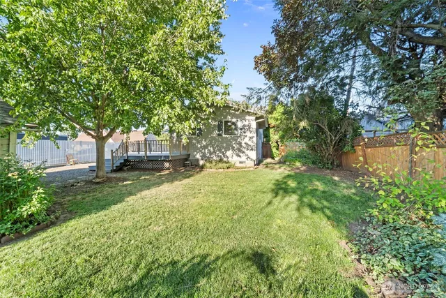 $329,900 | 220 South Roosevelt Street, Walla Walla, WA 99362