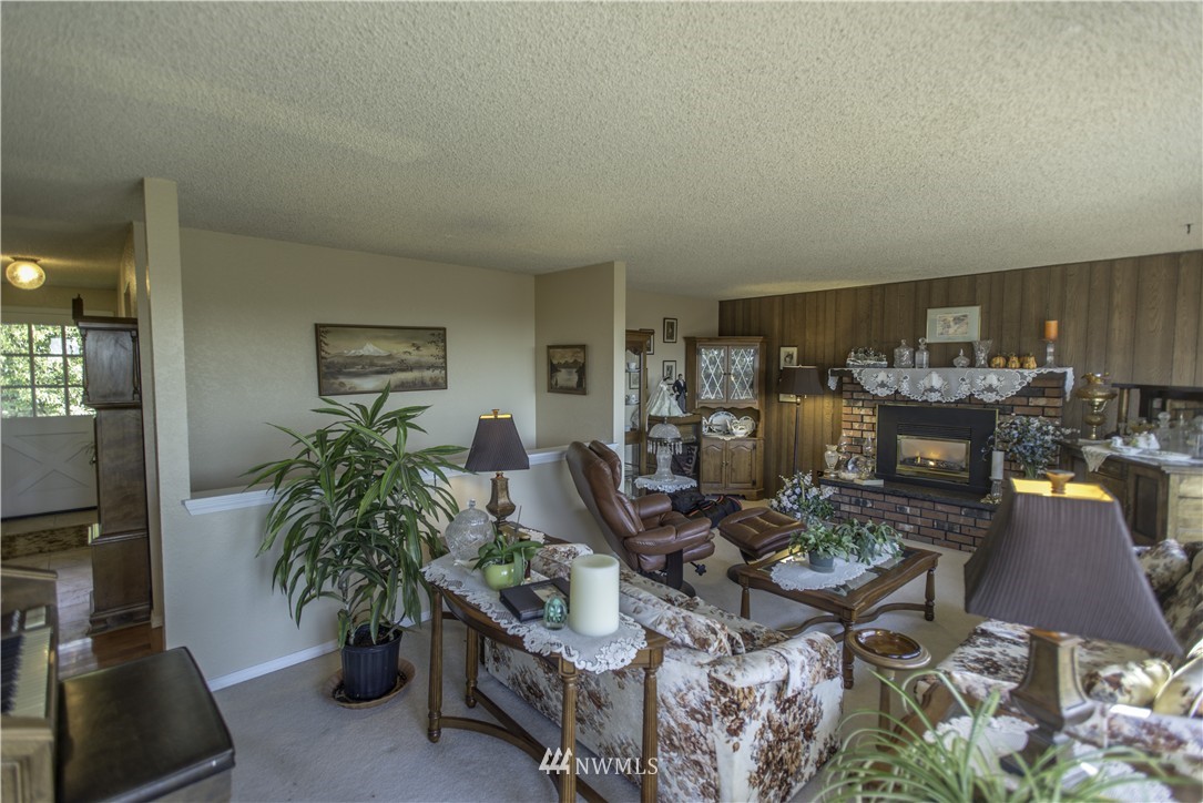2427 Vining Street Bellingham, WA 98229 - Photo 6 of 24 Gallery Image 6