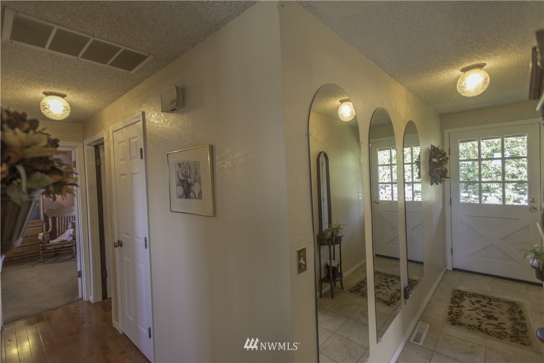 2427 Vining Street Bellingham, WA 98229 - Photo 9 of 24 Gallery Image 9