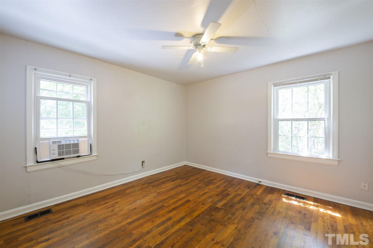 2717 Springhill Avenue Raleigh, NC 27603 - Photo 11 of 24