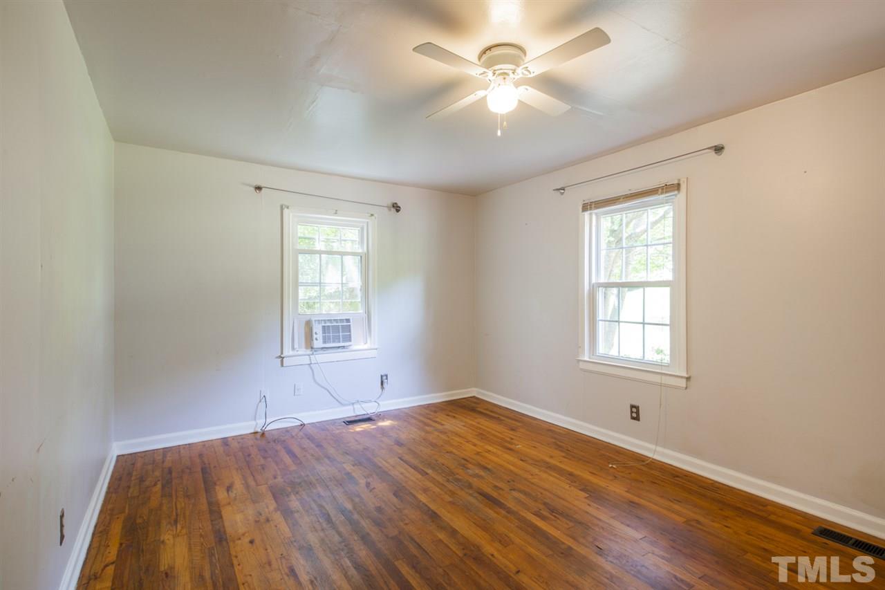 2717 Springhill Avenue Raleigh, NC 27603 - Photo 4 of 24