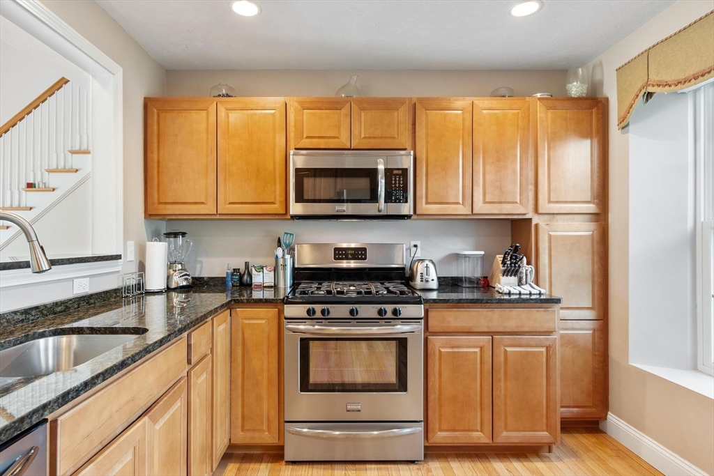 2 Adams Circle Devens, MA 01434 - Photo 6 of 42