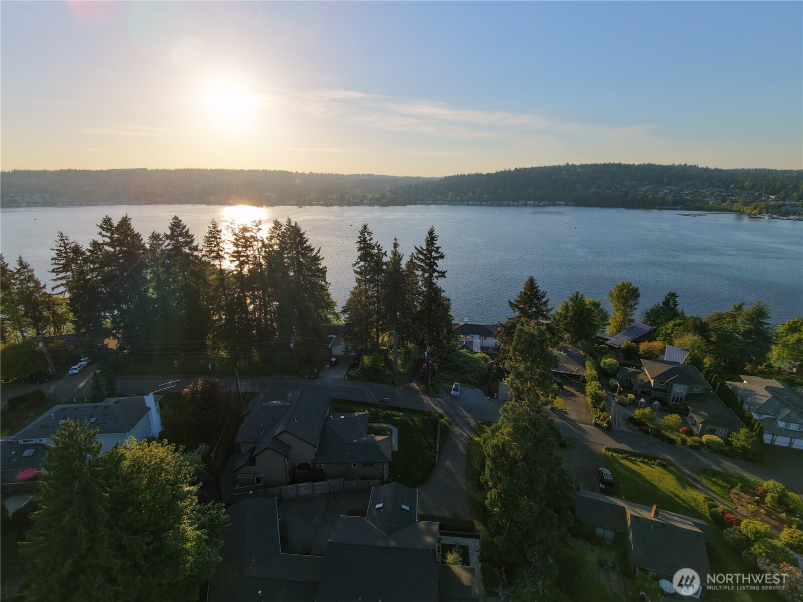 16066 Inglewood Road Northeast Kenmore, WA 98028 - Photo 2 of 40