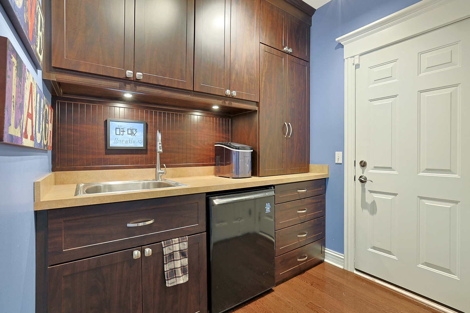 1053 Hummingbird Way Bartlett, IL 60103 - Photo 8 of 24