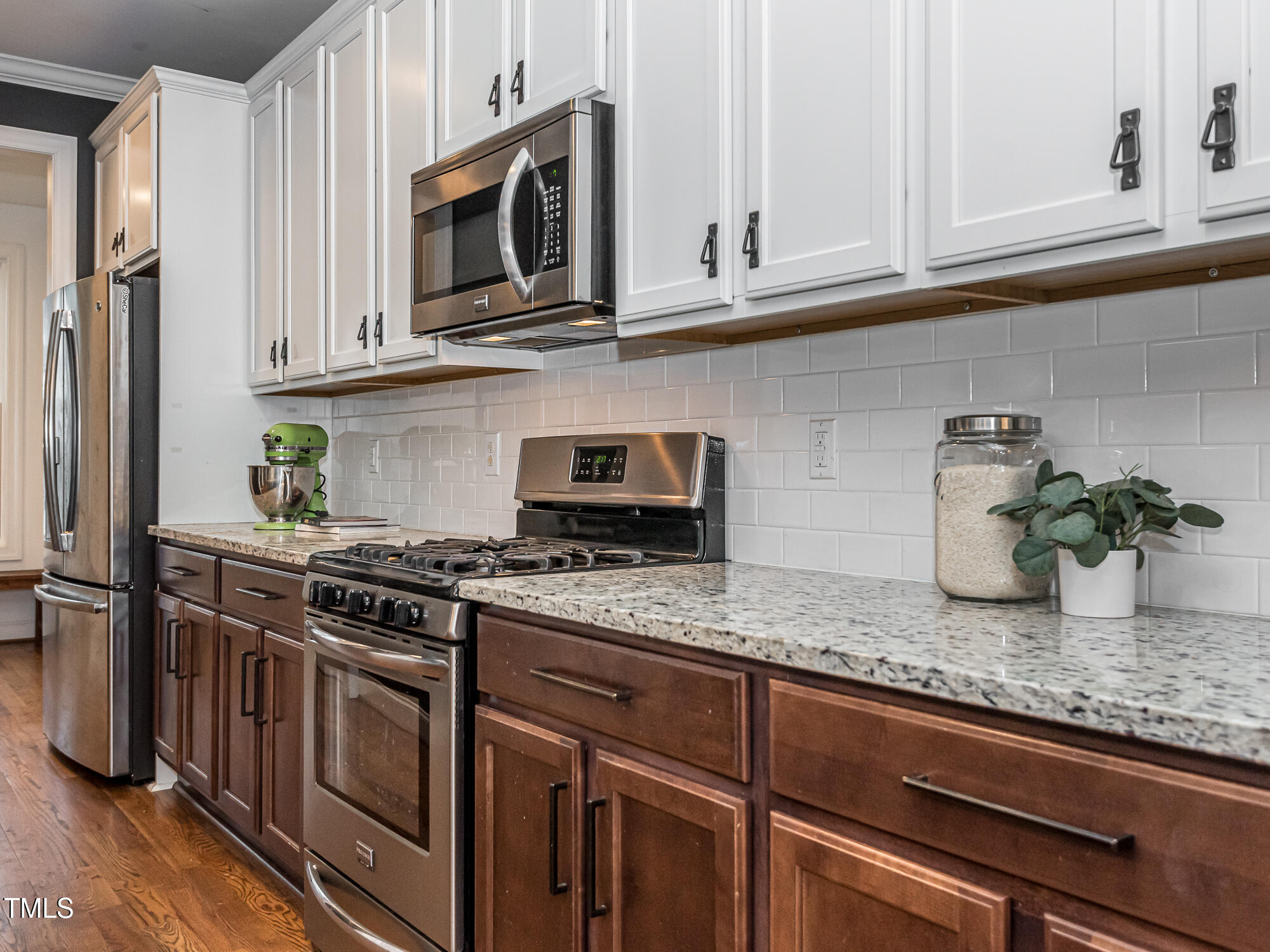 5347 Cypress Lane Raleigh, NC 27609 - Photo 7 of 57 InTrust_Realty_Lee_5347_Cypress-6626