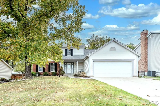 $425,000 | 312 Laramie Drive, St. Charles, MO 63304