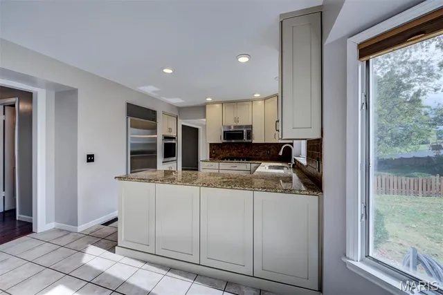 $415,000 | 312 Laramie Drive, St. Charles, MO 63304