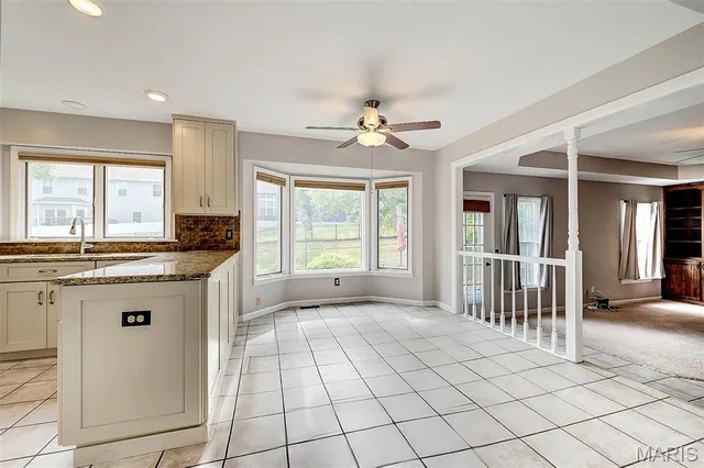 $425,000 | 312 Laramie Drive, St. Charles, MO 63304