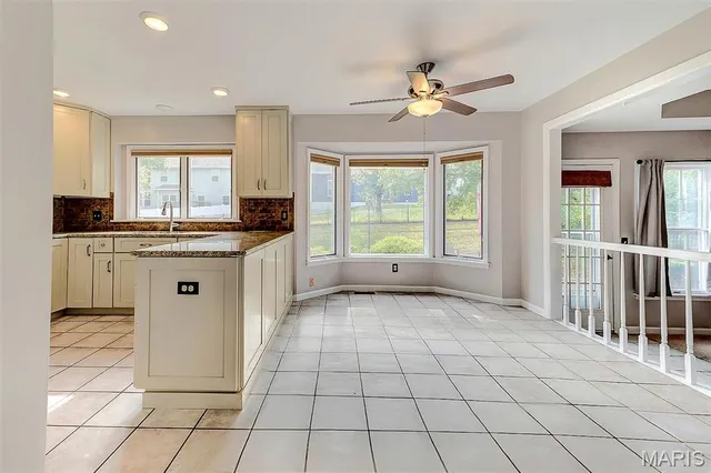 $425,000 | 312 Laramie Drive, St. Charles, MO 63304