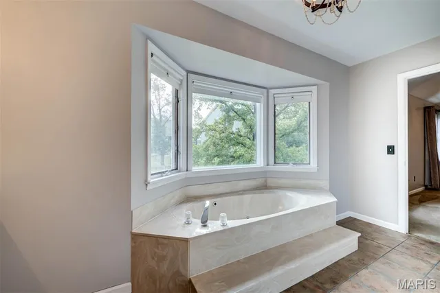 $425,000 | 312 Laramie Drive, St. Charles, MO 63304