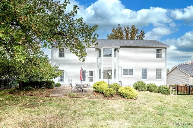 $415,000 | 312 Laramie Drive, St. Charles, MO 63304