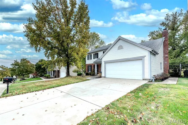 $415,000 | 312 Laramie Drive, St. Charles, MO 63304