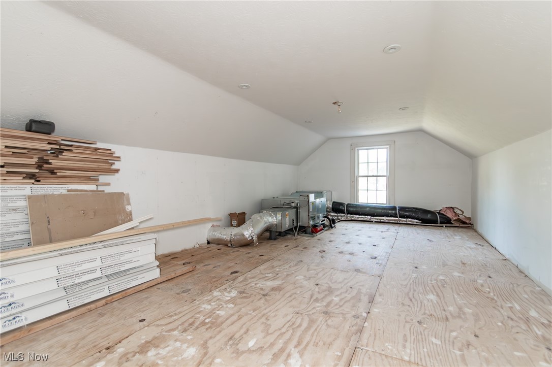 7806 Fairidge Road Willoughby, OH 44094 - Photo 33 of 41 Bonus room featuring lofted ceiling