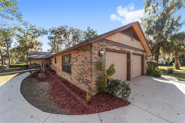 $622,400 | 2416 Southeast 15th Street, Ocala, FL 34471