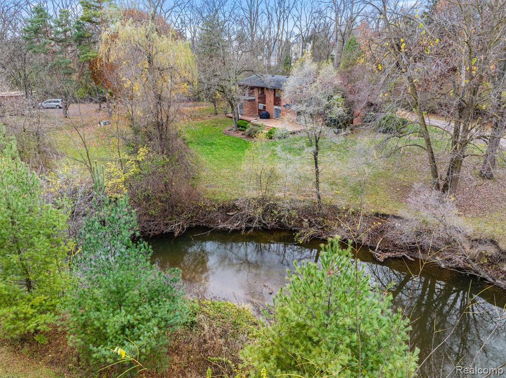 21501 West 13 Mile Road Beverly Hills, MI 48025 - Photo 7 of 44