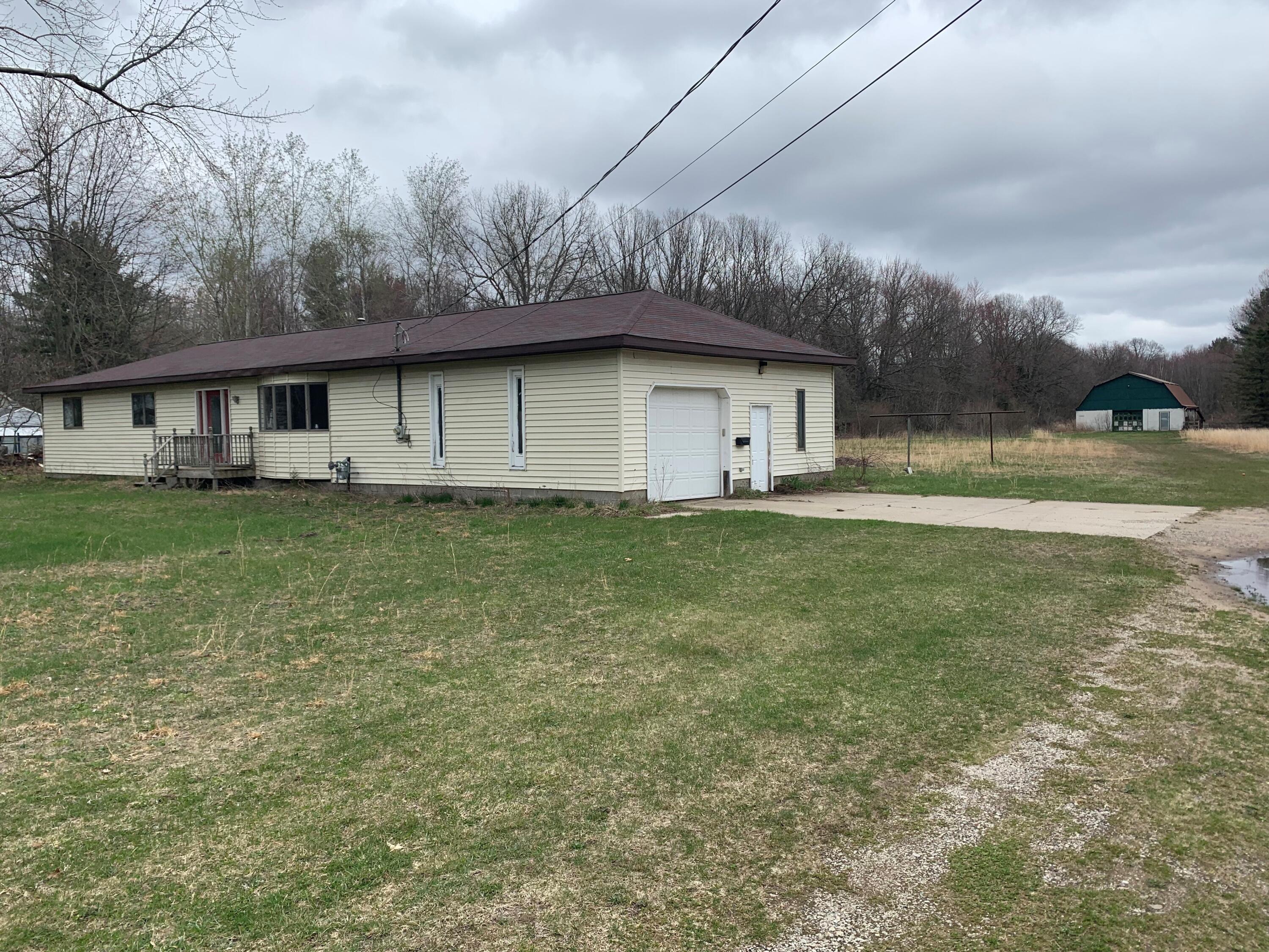 616 South Dangl Road Muskegon, MI 49442 - Photo 1 of 20 1