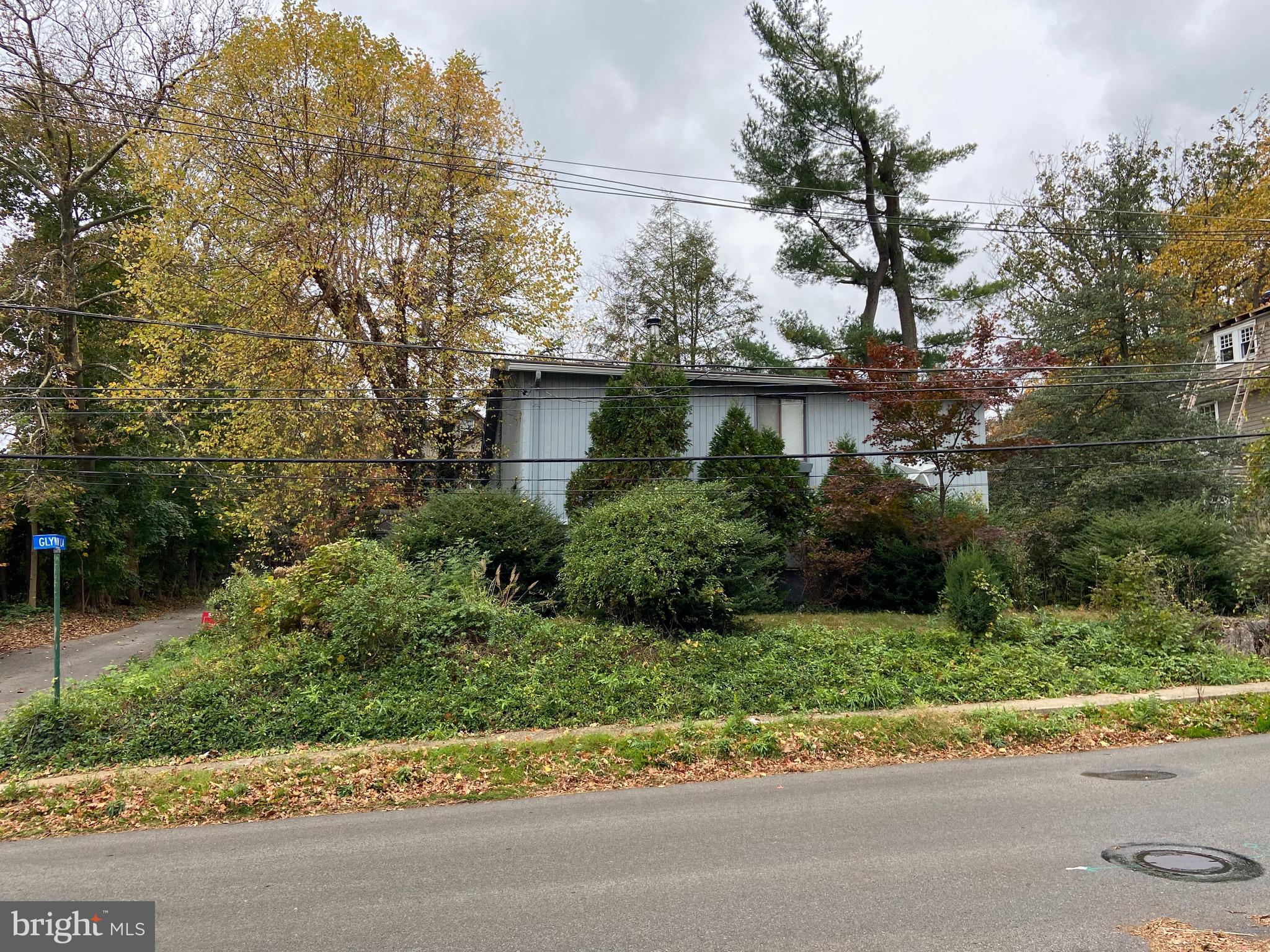 112 Chamounix Road Wayne, PA 19087 - Photo 3 of 8