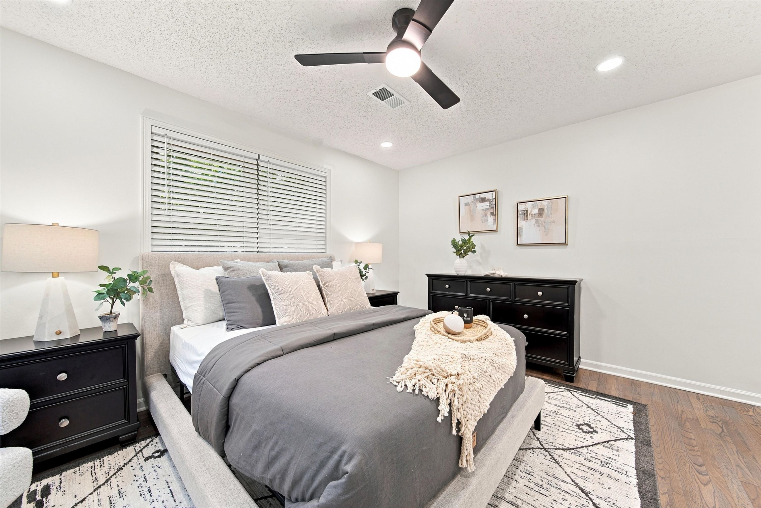 458 Gerald Road Memphis, TN 38122 - Photo 26 of 37 Recessed ceiling lighting, wood-finish flooring, ceiling fan with integrated lighting, window with blinds, and white painted walls
