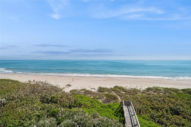 $1,099,990 | 989 North Hwy A1A, Unit 5, Indialantic, FL 32903