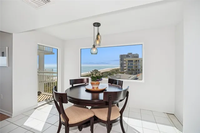 $1,099,990 | 989 North Hwy A1A, Unit 5, Indialantic, FL 32903