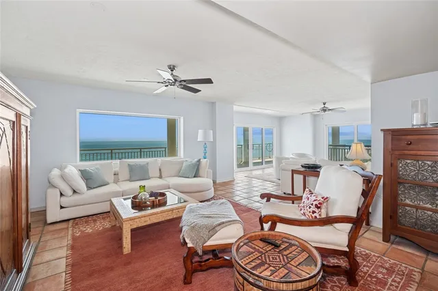 $1,099,990 | 989 North Hwy A1A, Unit 5, Indialantic, FL 32903