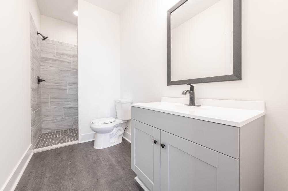 219 Banksia Road Aiken, SC 29803 - Photo 12 of 21 Owner's Bathroom!