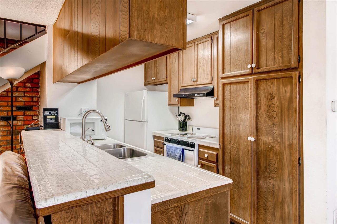 9913 Mission Gorge Road, Unit 2 Santee, CA 92071 - Photo 5 of 17