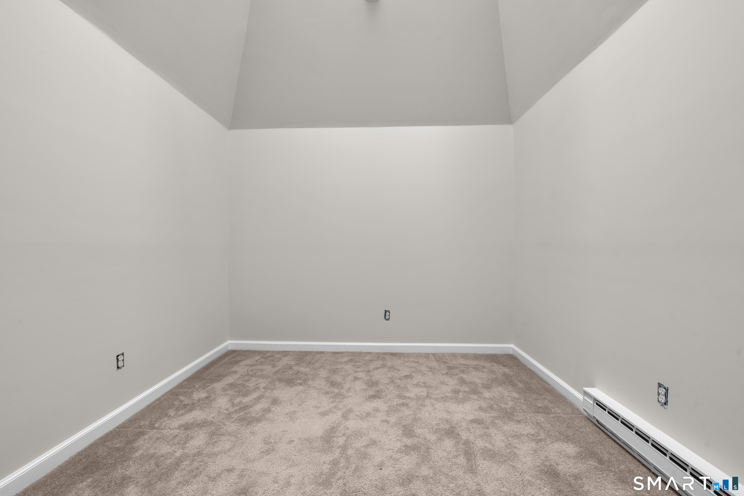 201 College Street, Unit 5 Middletown, CT 06457 - Photo 23 of 30 a view of an empty room