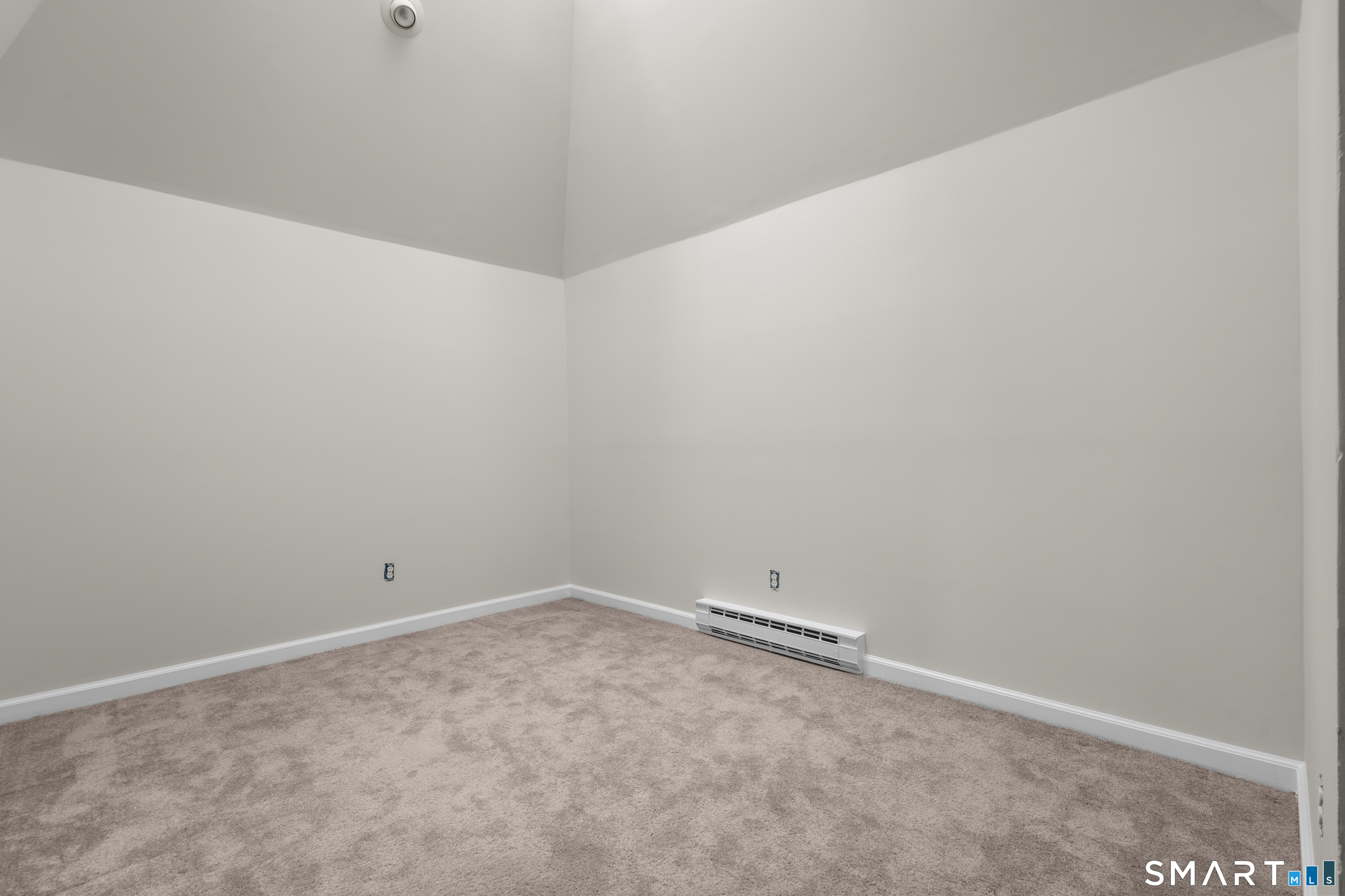 201 College Street, Unit 5 Middletown, CT 06457 - Photo 24 of 30 a view of an empty room