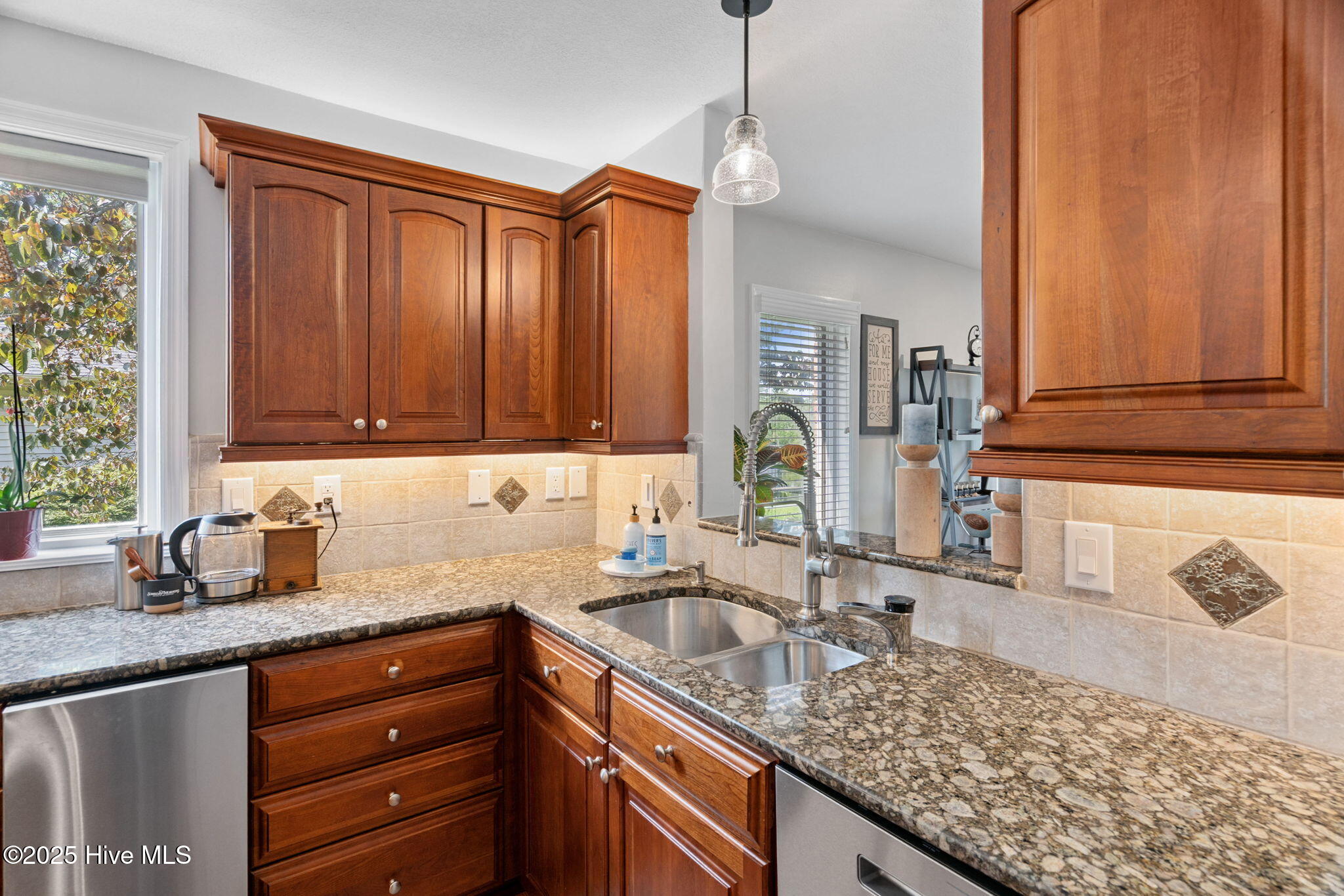 208 Outrigger Road New Bern, NC 28562 - Photo 21 of 71 75-web-or-mls-208-outrigger-rd