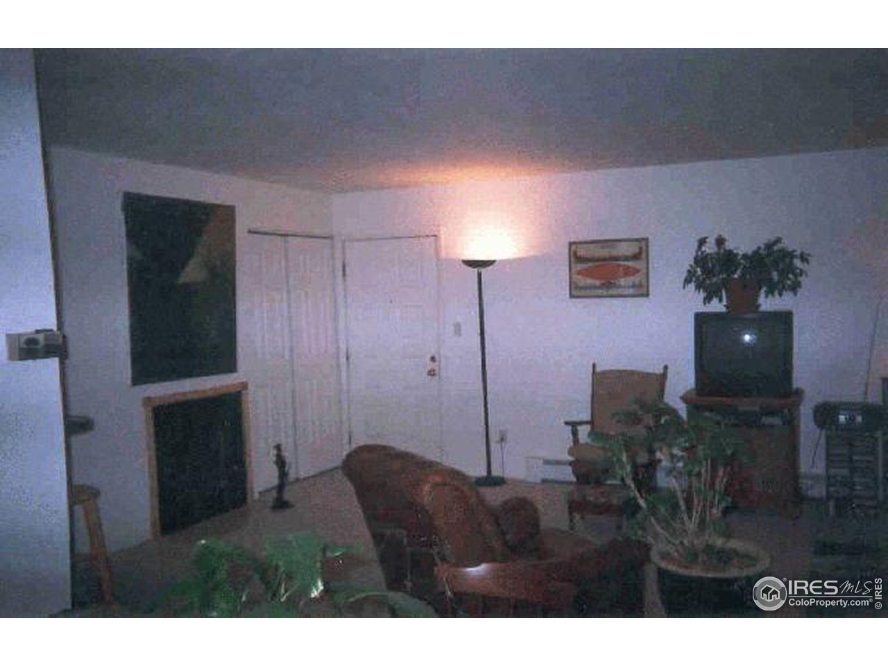 3515 28th Street, Unit 103 Boulder, CO 80301 - Photo 3 of 10 a living room with furniture