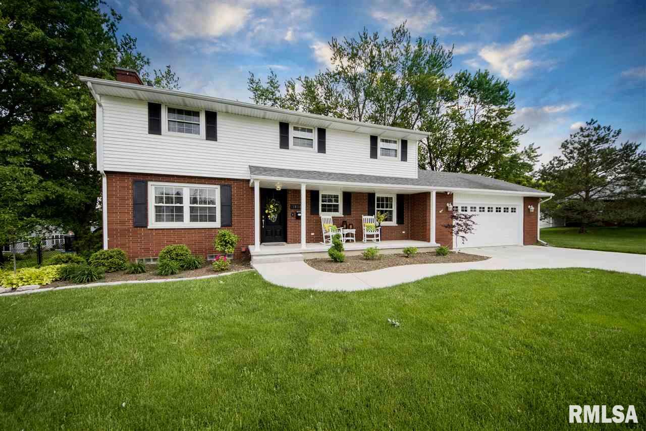 1404 Westgate Road Washington, IL 61571 - Photo 1 of 36 Gallery Image 1