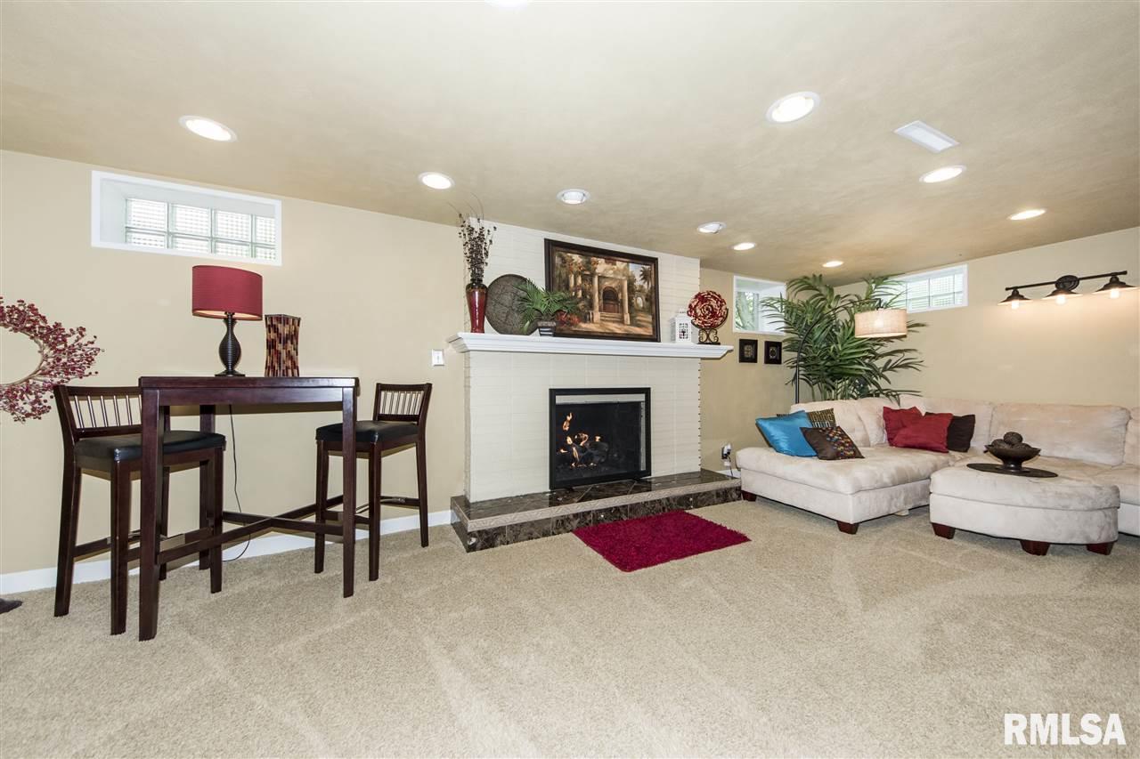 1404 Westgate Road Washington, IL 61571 - Photo 29 of 36 Gallery Image 29