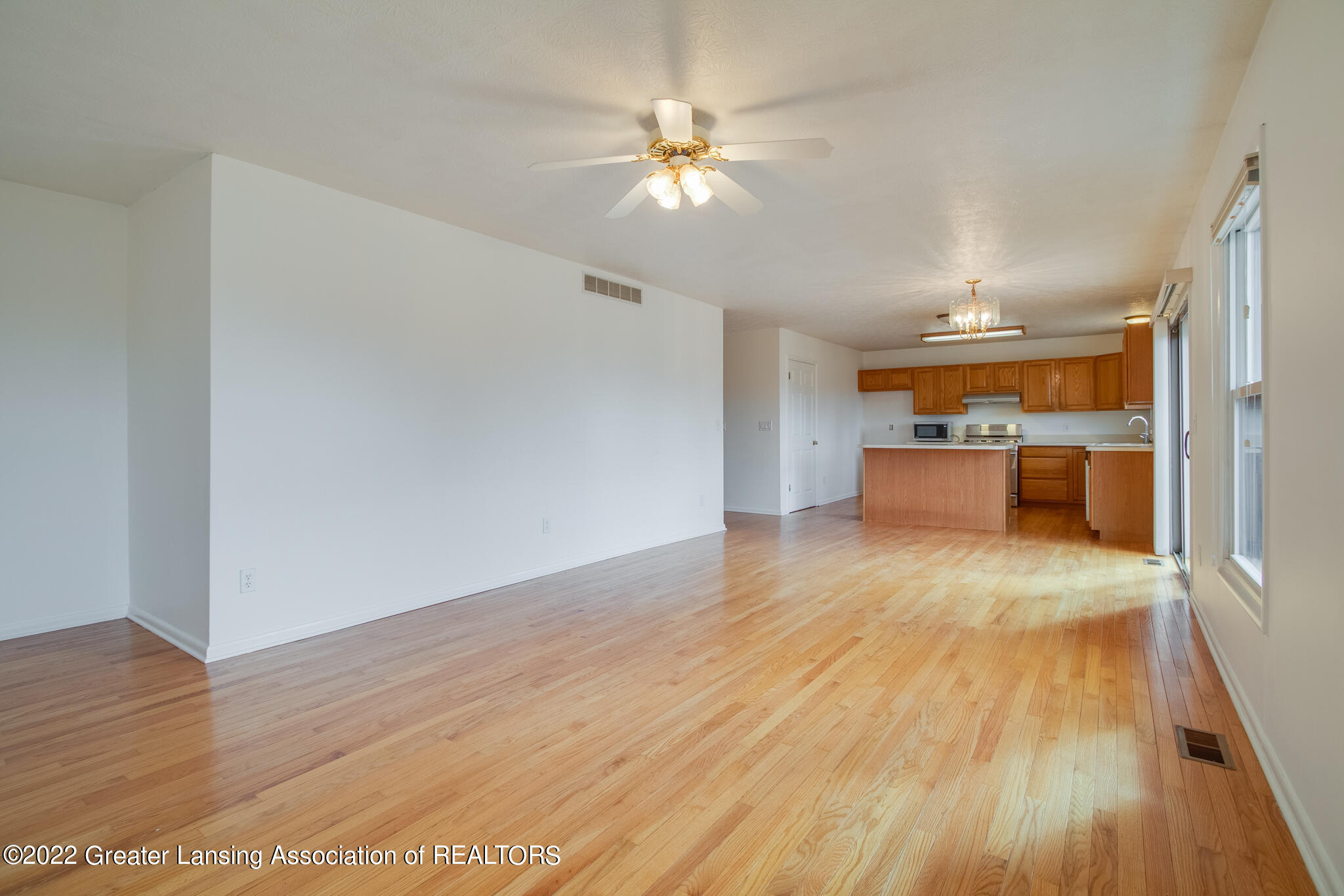 2360 Hawley Road Mason, MI 48854 - Photo 7 of 30 2360_Hawley_JEFF-36
