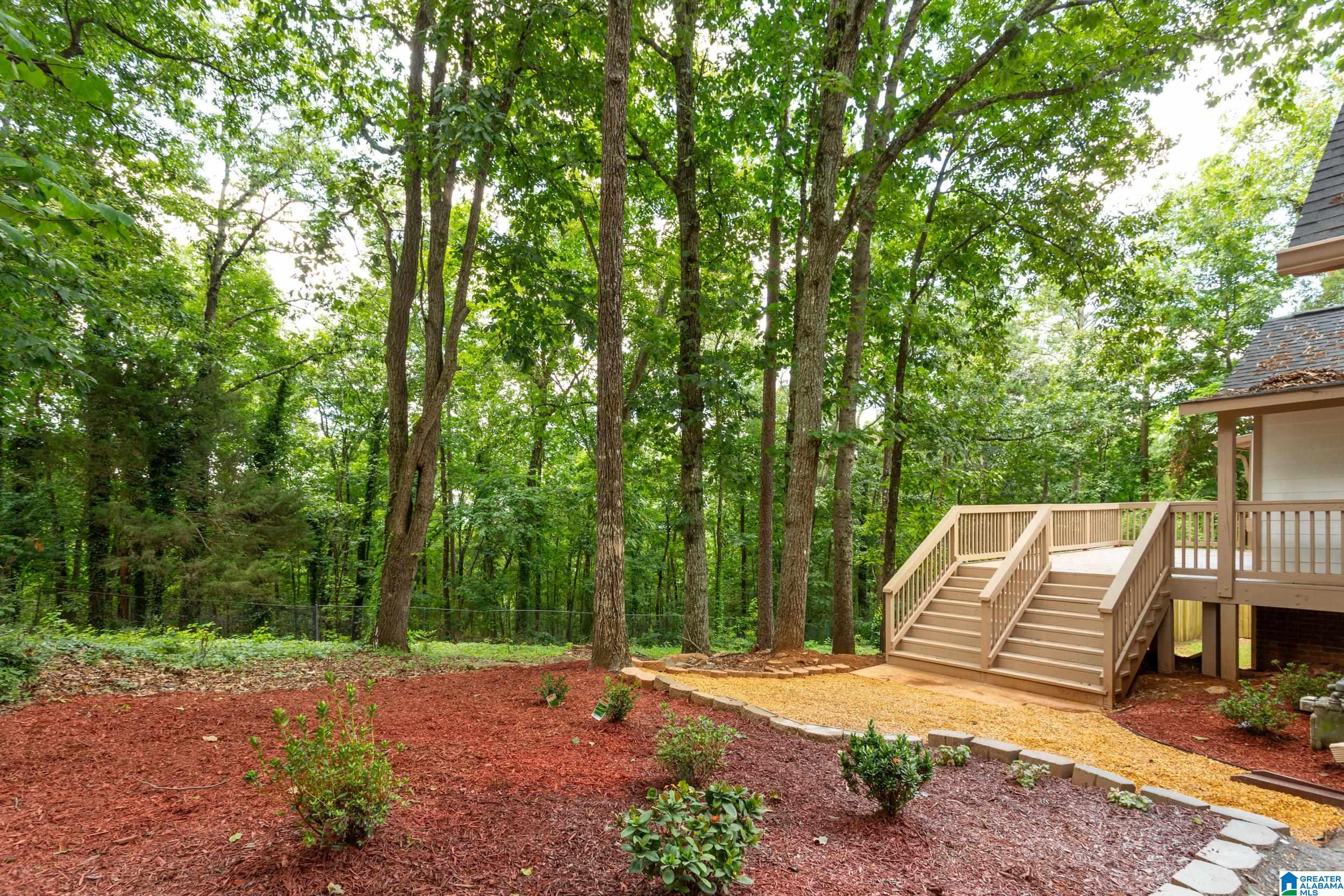 805 Hillyer High Road Anniston, AL 36207 - Photo 5 of 43