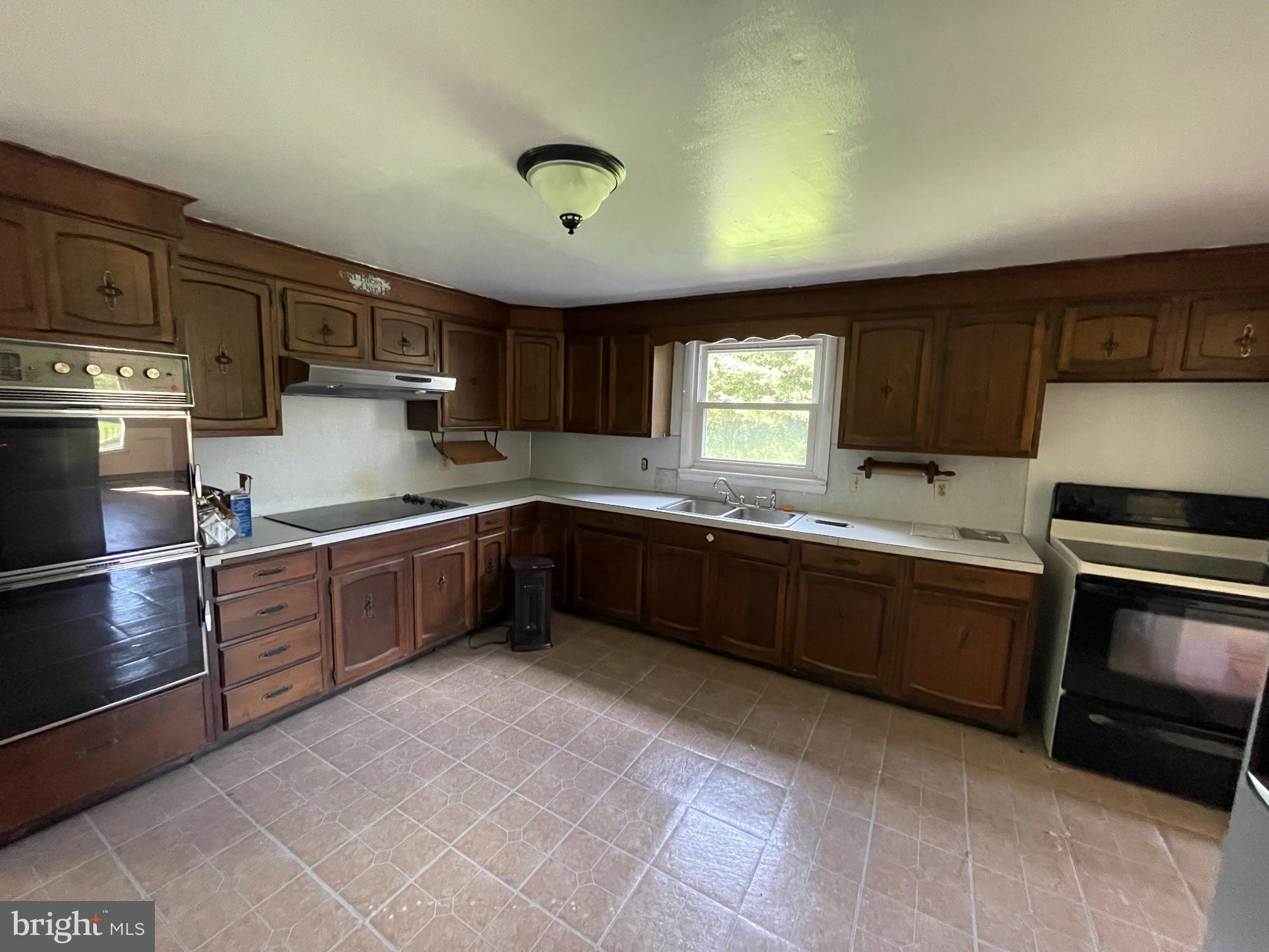 8092 Gillis Lane, Westover, MD 21871 Compass