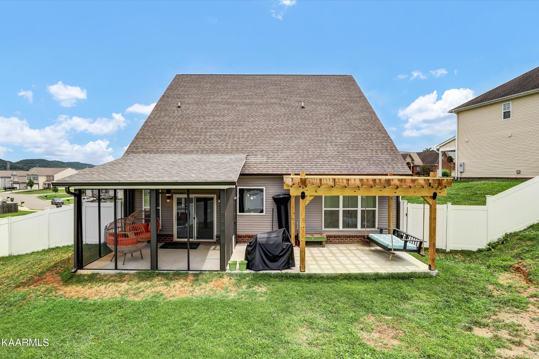 6043 Pembridge Road Knoxville, TN 37912 - Photo 48 of 49 a view of a house with roof deck
