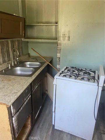 $450,000 | 12116 South Willowbrook Avenue, Compton, CA 90222