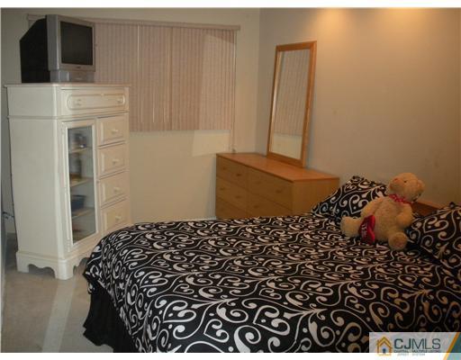 36 Brookside Road Edison, NJ 08817 - Photo 16 of 19