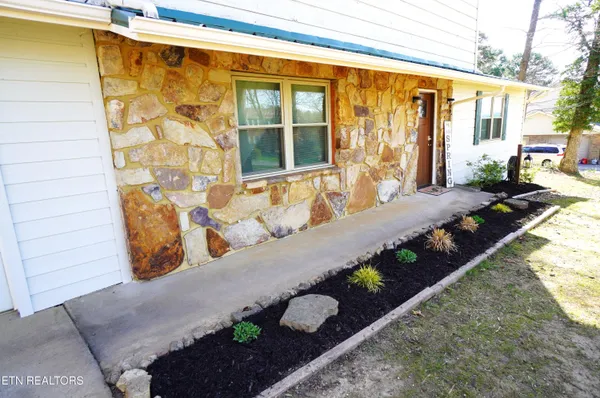 $324,900 | 720 White Oak Circle, Morristown, TN 37814