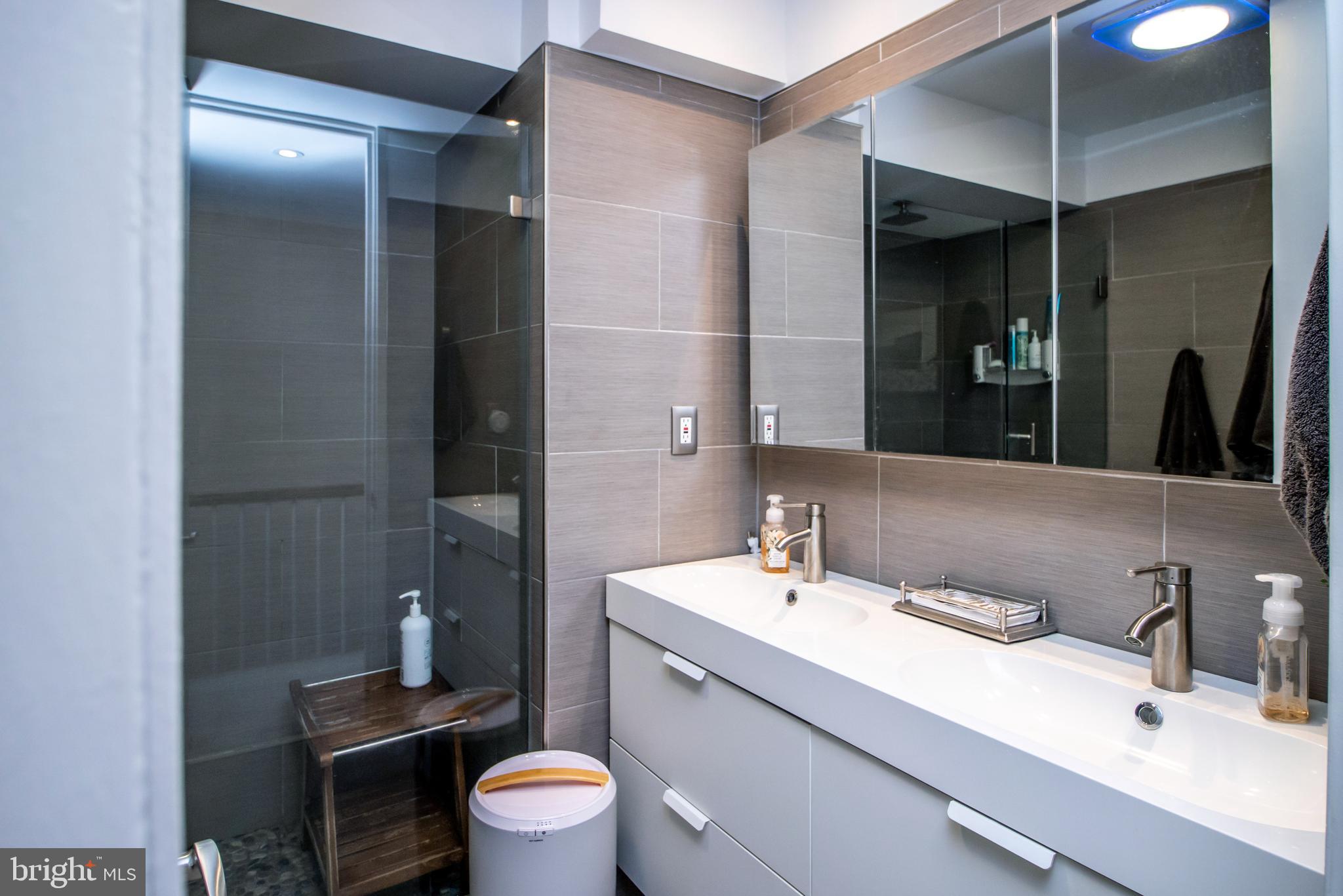 1616 Chimney House Road Reston, VA 20190 - Photo 20 of 28 Gallery Image 20