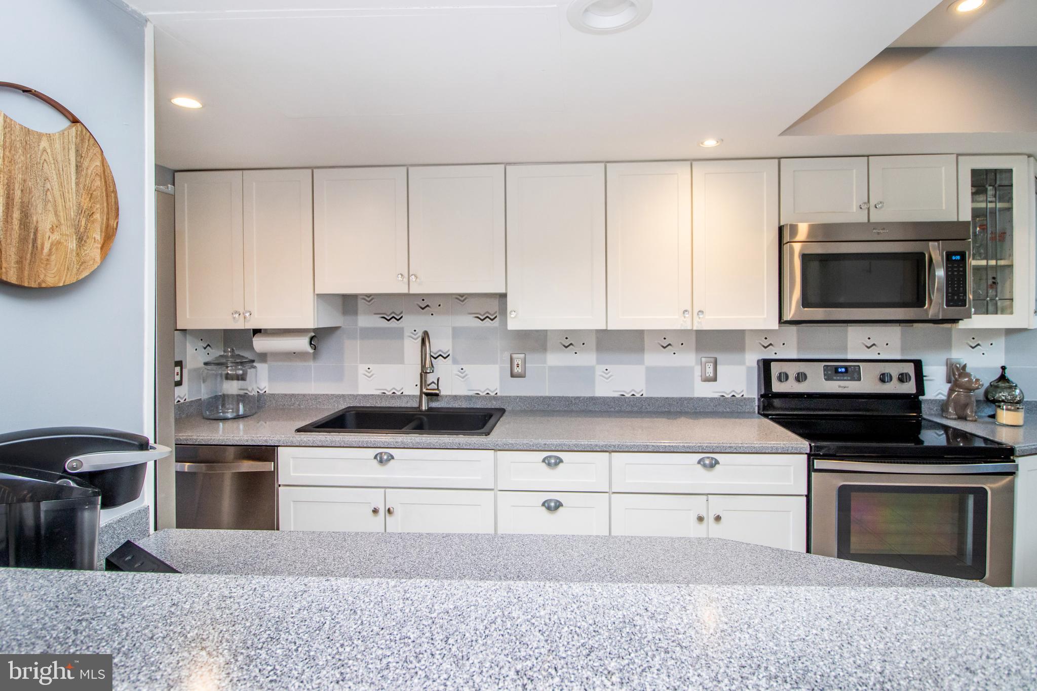 1616 Chimney House Road Reston, VA 20190 - Photo 4 of 28 Gallery Image 4